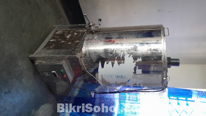 Milk chilling machine